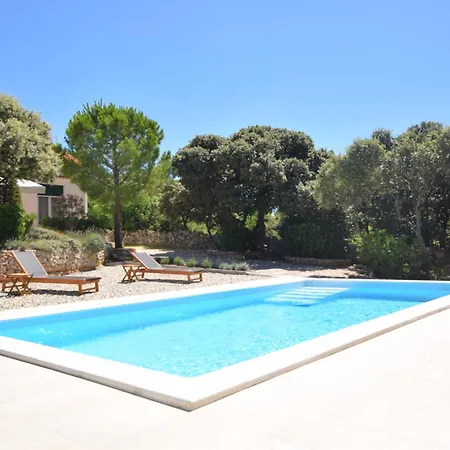 بيت للعطل Movica